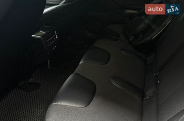Лифтбек Tesla Model S 2017 в Киеве фото 24 Лифтбек Tesla Model S 2017 в Киеве