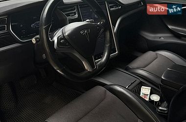 Лифтбек Tesla Model S 2017 в Киеве фото 27 Лифтбек Tesla Model S 2017 в Киеве