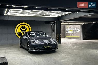 Лифтбек Tesla Model S 2020 в Черновцах