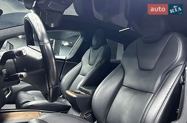 Лифтбек Tesla Model S 2020 в Черновцах