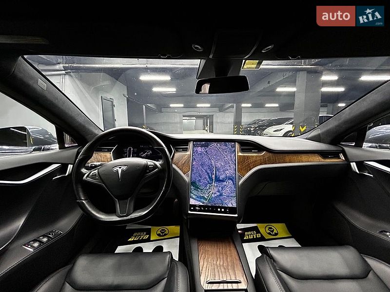Лифтбек Tesla Model S 2020 в Черновцах