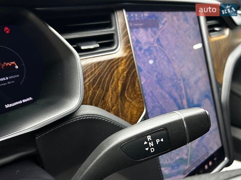 Лифтбек Tesla Model S 2020 в Черновцах
