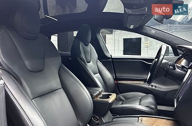 Лифтбек Tesla Model S 2020 в Черновцах