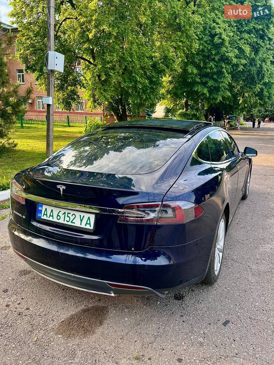 2014 Tesla Model S - мініатюра 3
