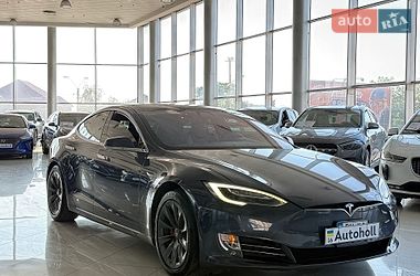 Ліфтбек Tesla Model S 2019 в Одесі