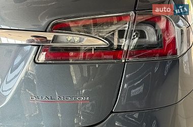 Ліфтбек Tesla Model S 2019 в Одесі