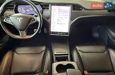 Ліфтбек Tesla Model S 2019 в Одесі