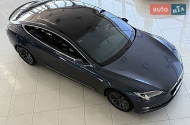Ліфтбек Tesla Model S 2019 в Одесі