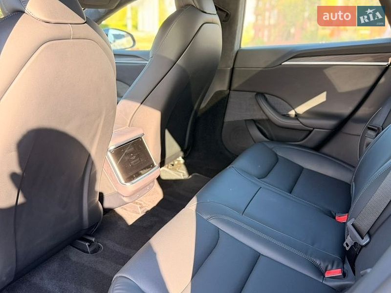 Лифтбек Tesla Model S 2023 в Умани фото 32 Лифтбек Tesla Model S 2023 в Умани