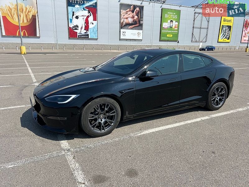 Ліфтбек Tesla Model S 2022 в Одесі