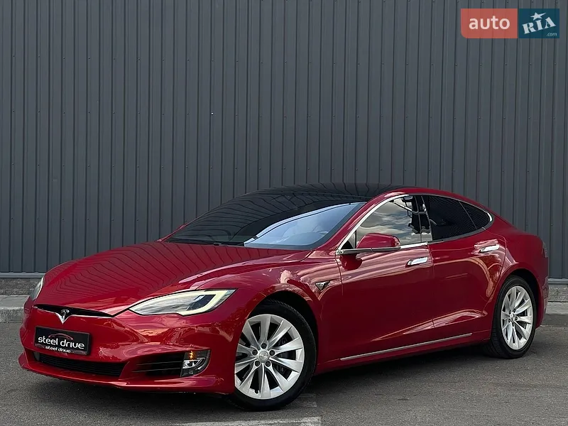 Tesla Model S 2019