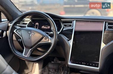 Лифтбек Tesla Model S 2016 в Кривом Роге