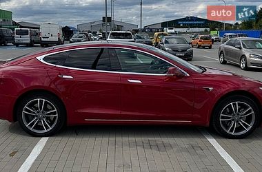 Лифтбек Tesla Model S 2018 в Виннице