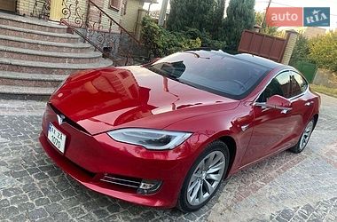 Ліфтбек Tesla Model S 2016 в Харкові