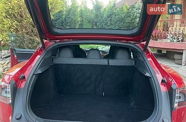 Ліфтбек Tesla Model S 2016 в Харкові