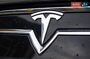 Ліфтбек Tesla Model S 2014 в Києві