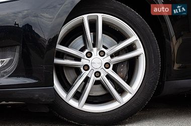 Ліфтбек Tesla Model S 2014 в Києві