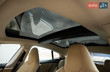 Ліфтбек Tesla Model S 2014 в Києві