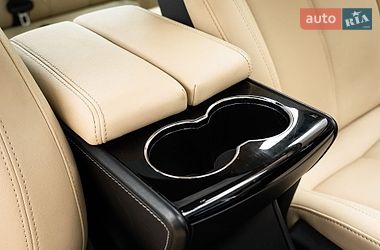 Ліфтбек Tesla Model S 2014 в Києві