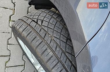 Ліфтбек Tesla Model S 2015 в Львові