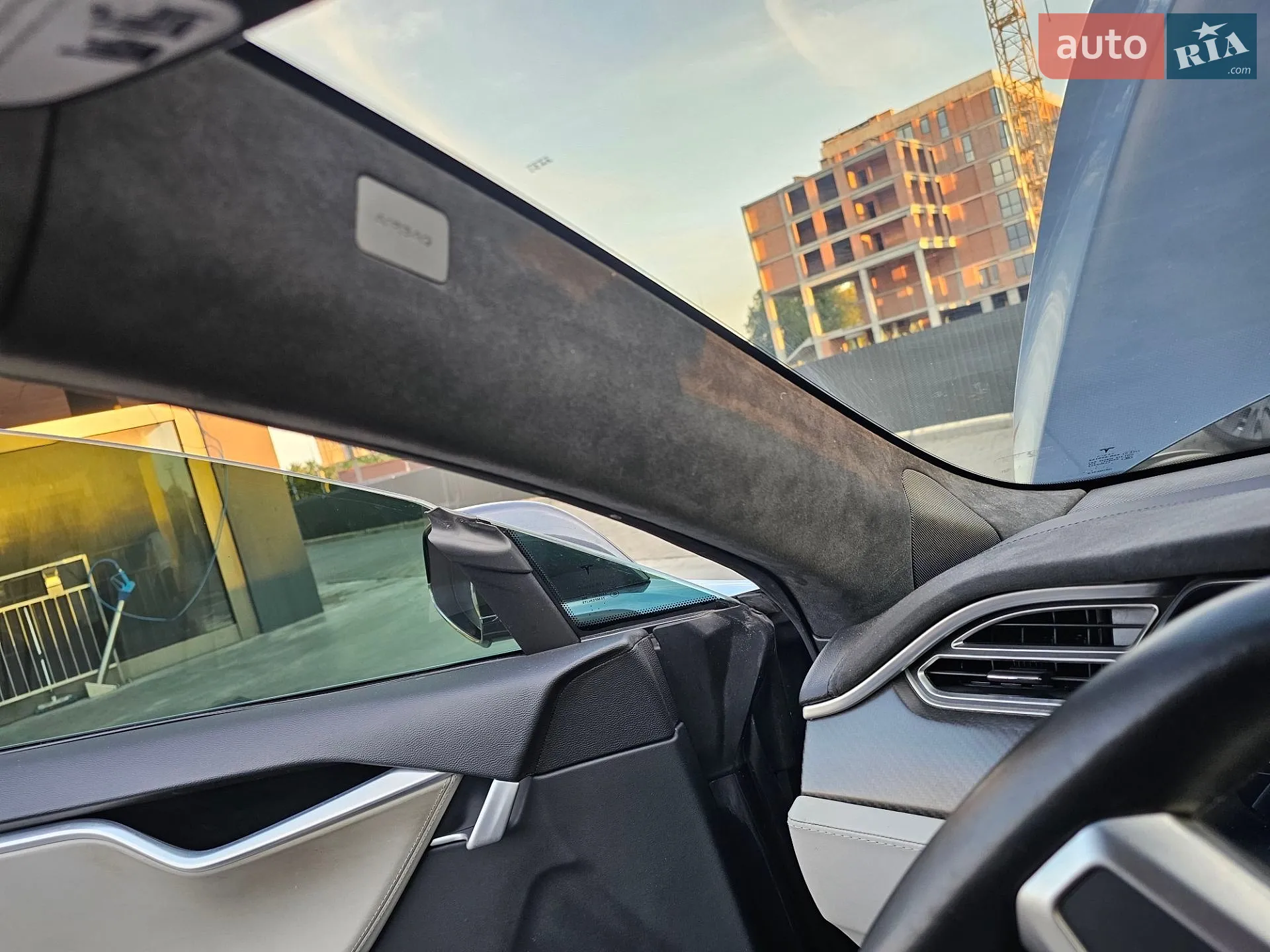 2015 Tesla Model S - мініатюра 31