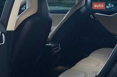 Лифтбек Tesla Model S 2013 в Виннице