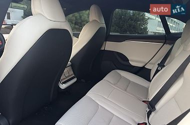 Лифтбек Tesla Model S 2023 в Николаеве