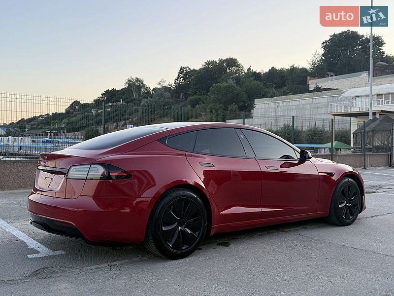 Лифтбек Tesla Model S 2023 в Николаеве