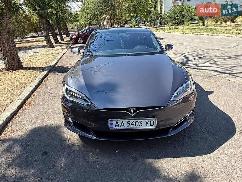 Лифтбек Tesla Model S 2020 в Николаеве фото Лифтбек Tesla Model S 2020 в Николаеве