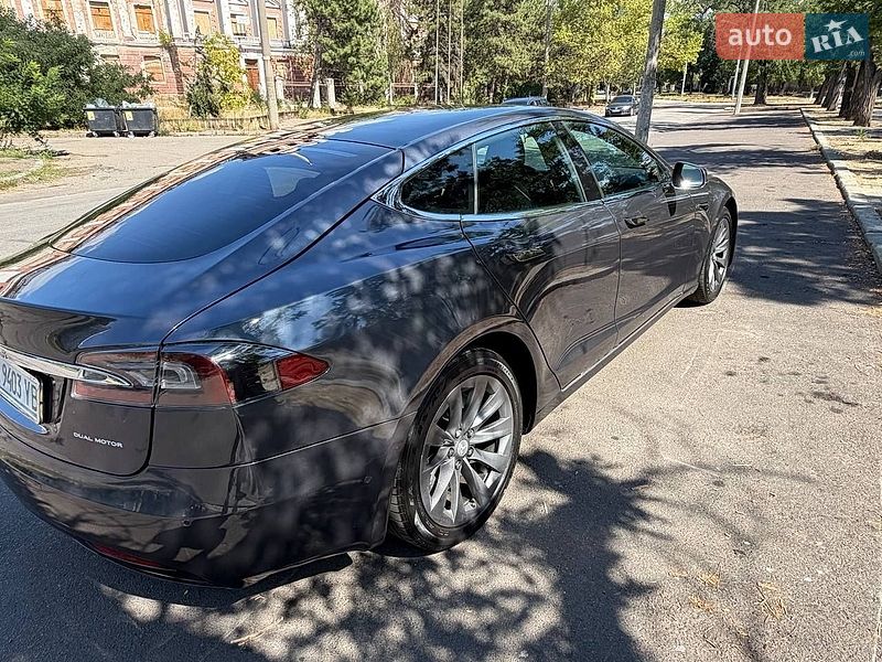 Ліфтбек Tesla Model S 2020 в Миколаєві