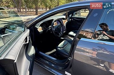 Лифтбек Tesla Model S 2020 в Николаеве фото 5 Лифтбек Tesla Model S 2020 в Николаеве