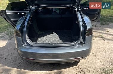 Ліфтбек Tesla Model S 2013 в Дніпрі фото 12 Ліфтбек Tesla Model S 2013 в Дніпрі