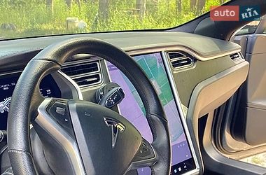 Ліфтбек Tesla Model S 2013 в Дніпрі фото 23 Ліфтбек Tesla Model S 2013 в Дніпрі