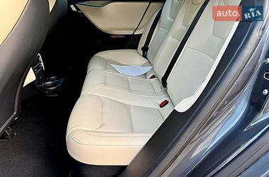 Ліфтбек Tesla Model S 2020 в Самборі