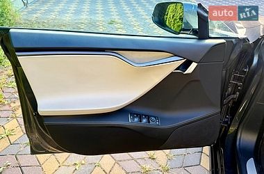 Ліфтбек Tesla Model S 2020 в Самборі