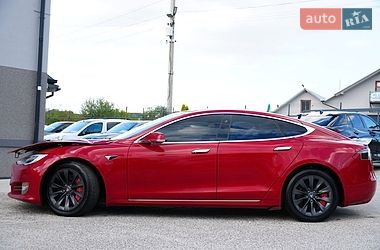 Ліфтбек Tesla Model S 2020 в Дрогобичі