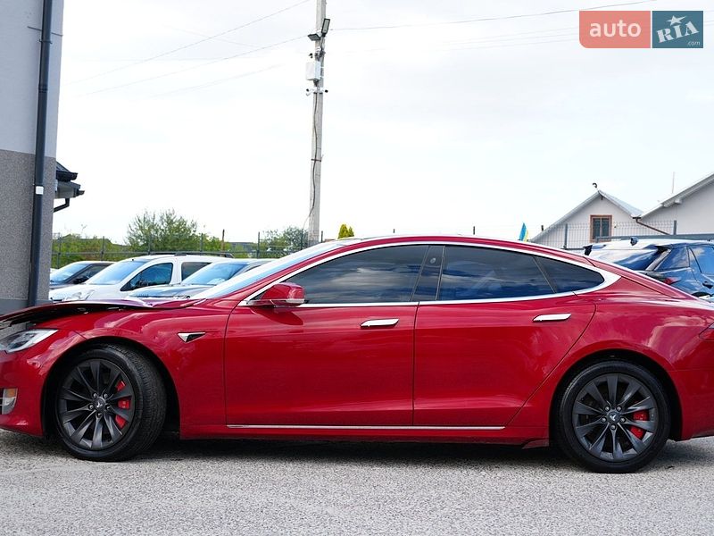Ліфтбек Tesla Model S 2020 в Дрогобичі