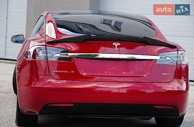 Ліфтбек Tesla Model S 2020 в Дрогобичі