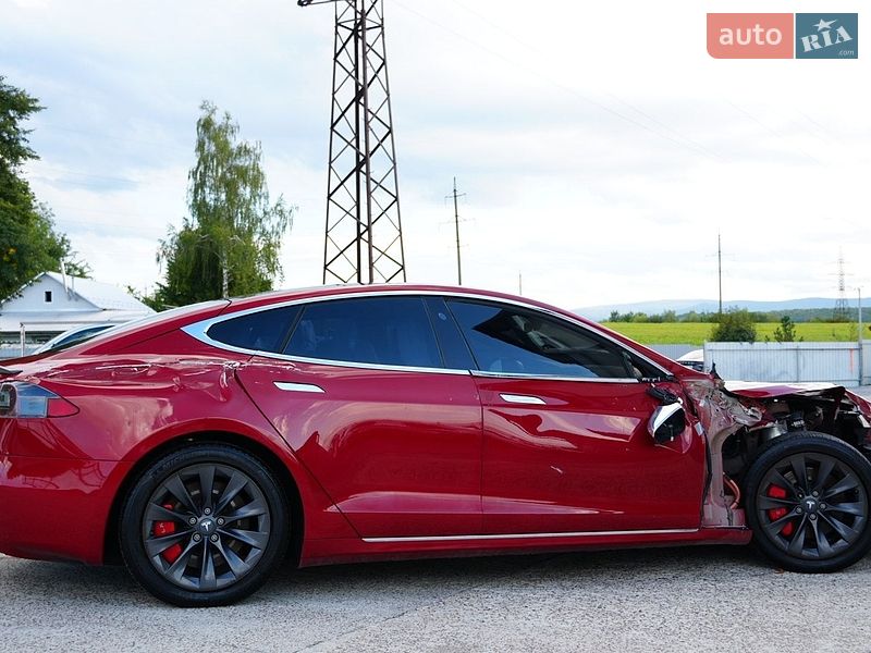 Ліфтбек Tesla Model S 2020 в Дрогобичі
