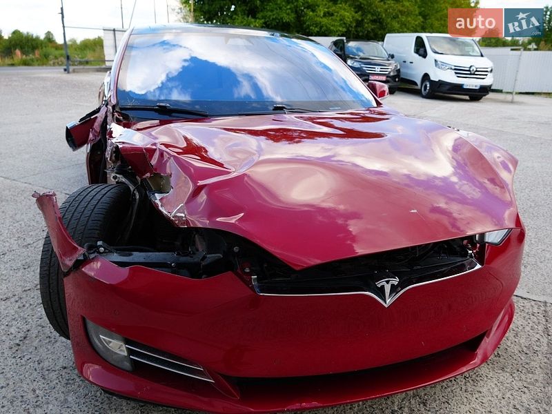 Ліфтбек Tesla Model S 2020 в Дрогобичі