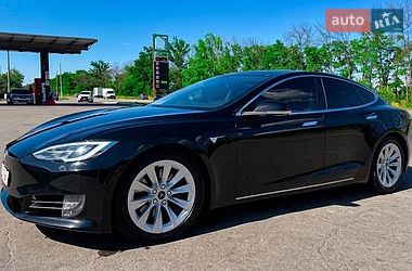 Лифтбек Tesla Model S 2016 в Харькове