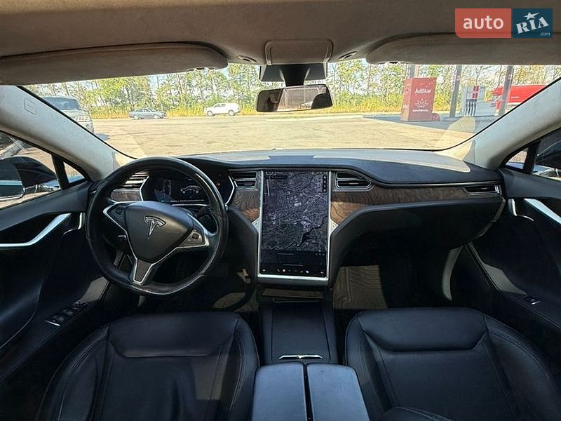 Лифтбек Tesla Model S 2016 в Харькове