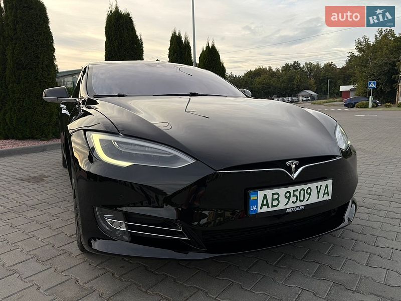 Ліфтбек Tesla Model S 2016 в Вінниці фото 8 Ліфтбек Tesla Model S 2016 в Вінниці