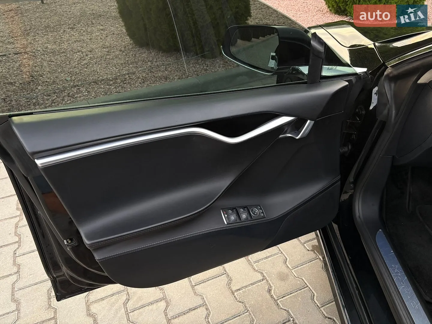 2016 Tesla Model S - мініатюра 19
