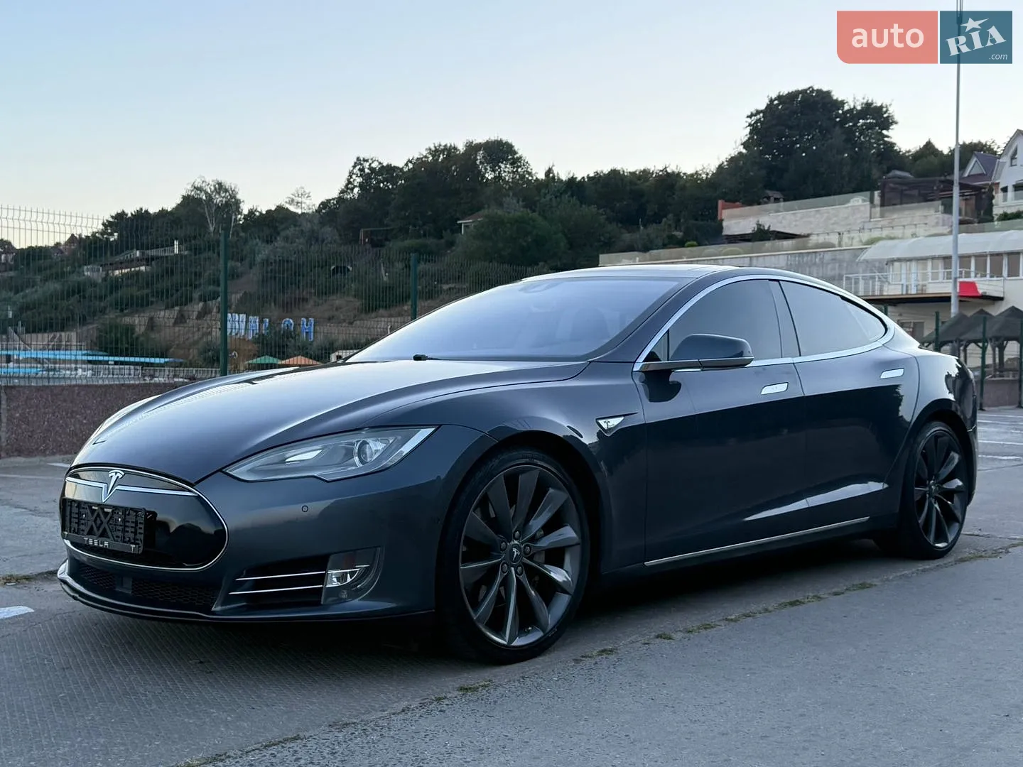 2015 Tesla Model S - фото 1
