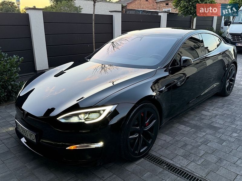 Tesla Model S 2023