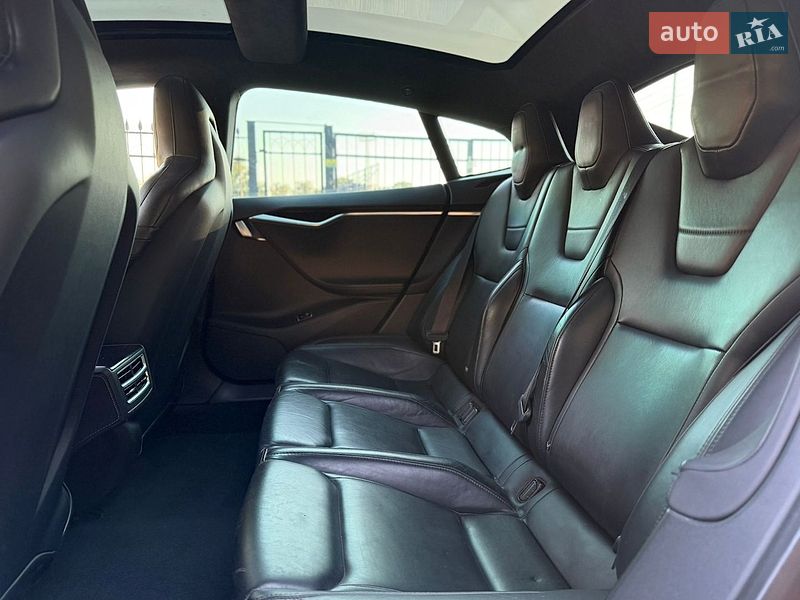 Ліфтбек Tesla Model S 2015 в Кривому Розі фото 20 Ліфтбек Tesla Model S 2015 в Кривому Розі