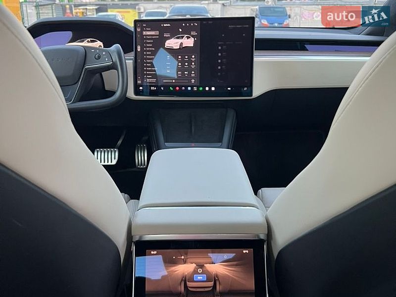 Лифтбек Tesla Model S 2022 в Львове