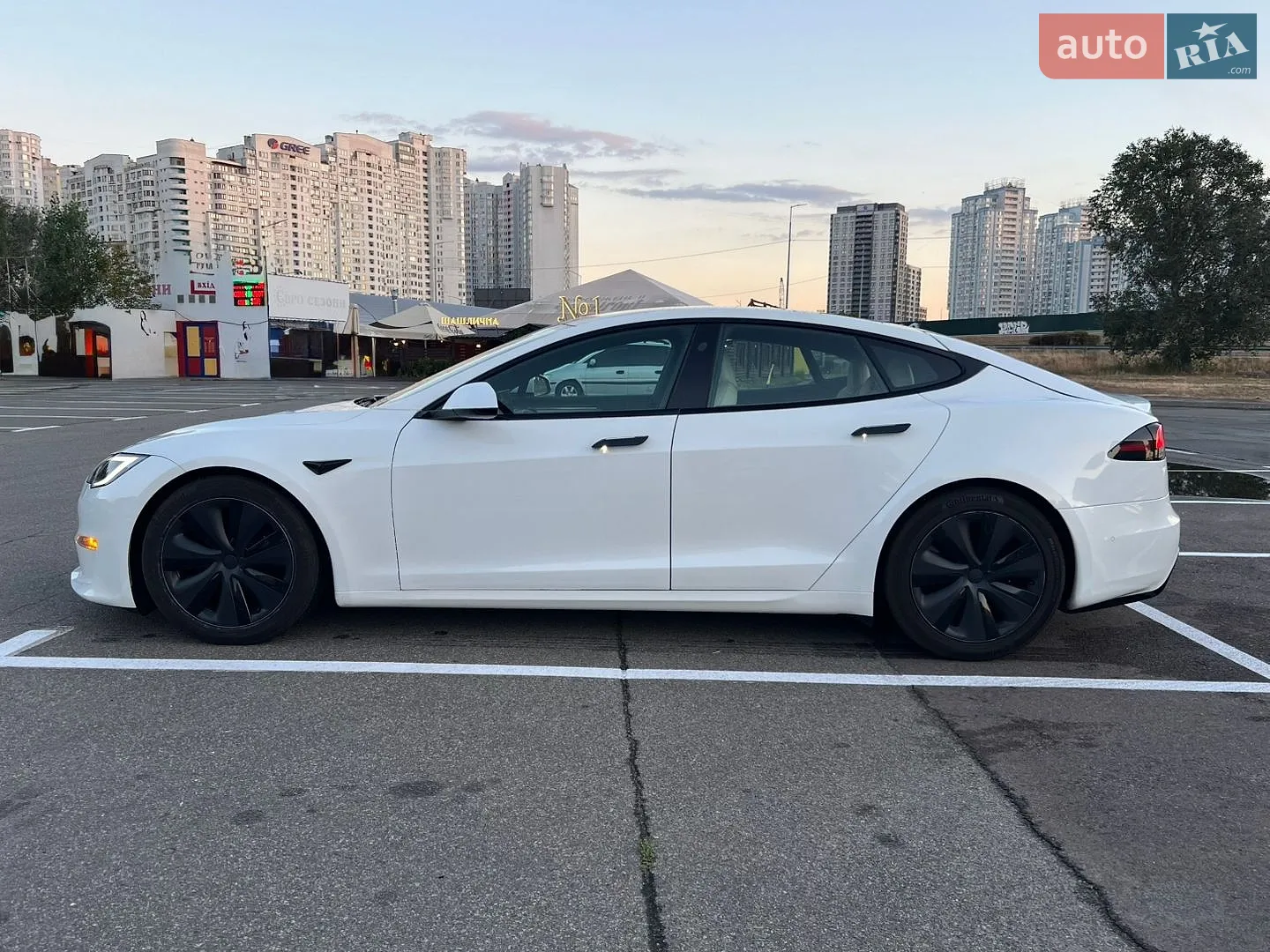 2022 Tesla Model S - мініатюра 7