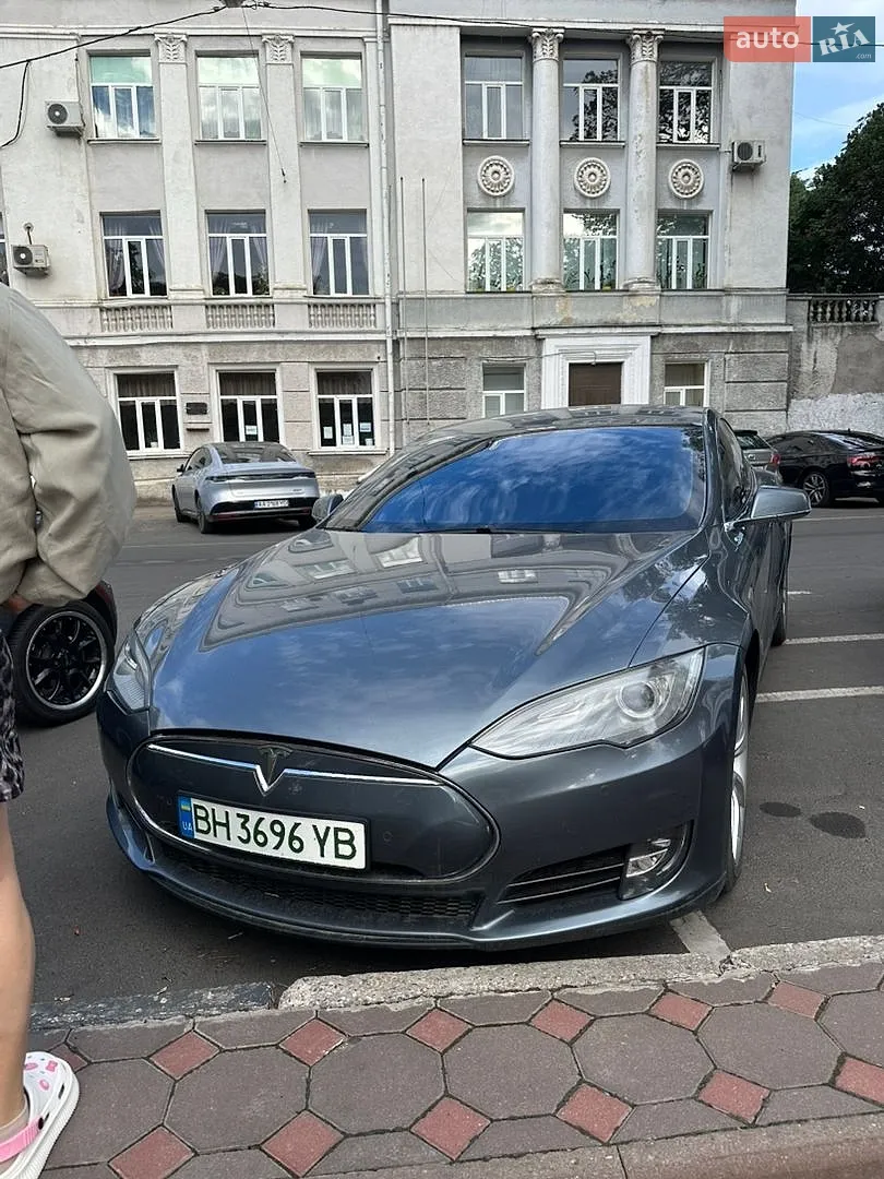2013 Tesla Model S - фото 1